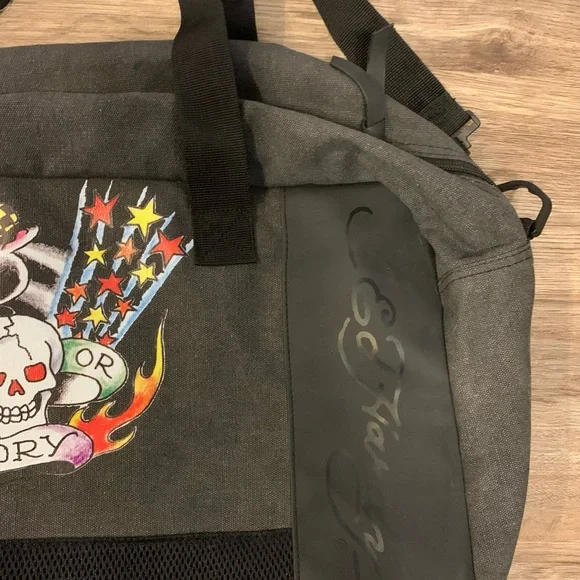 Ed Hardy Skull Graphic Duffel Bag NWT - Picture 3 of 8